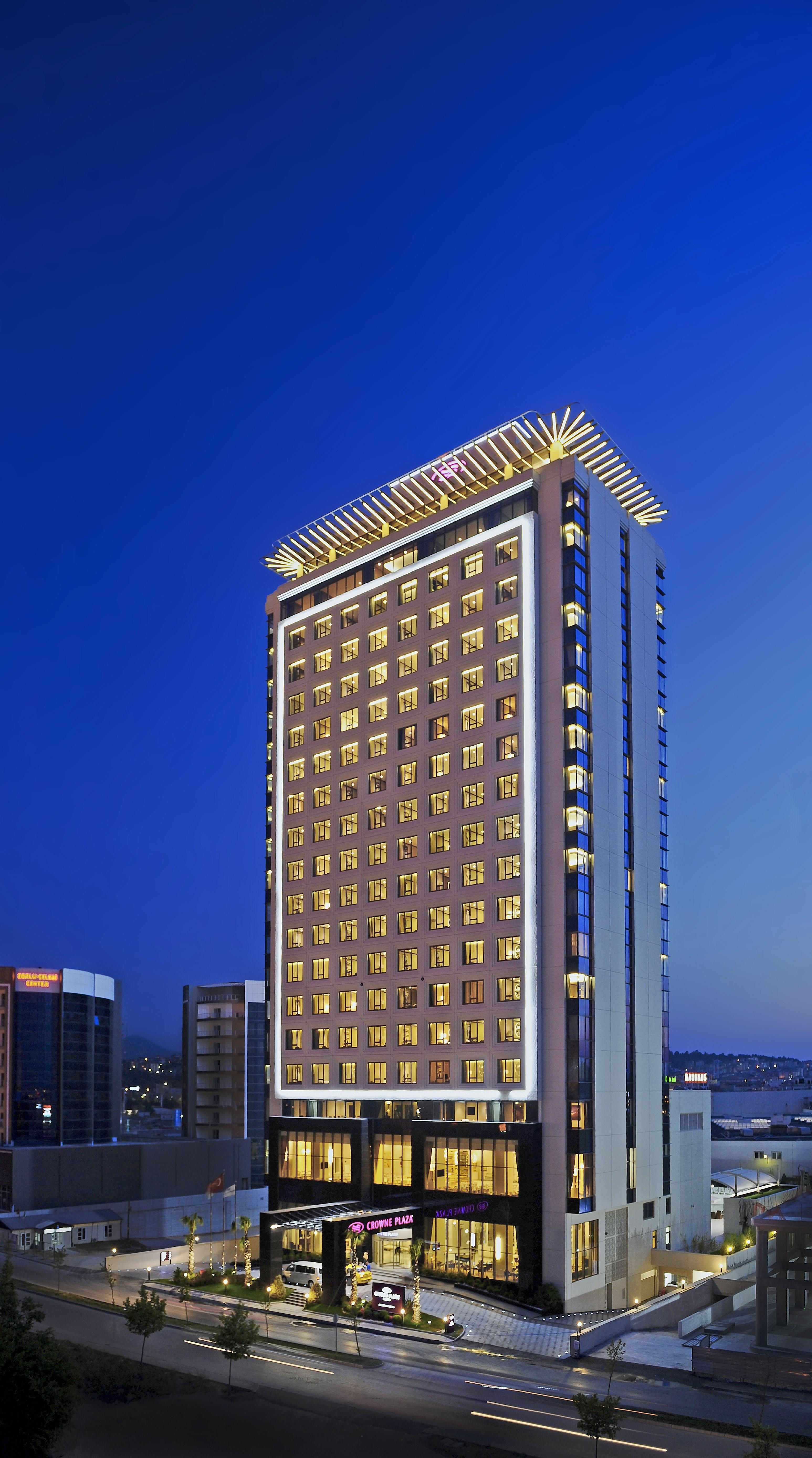 ホテル クラウン プラザ ブルサ コンベンション センター ＆ サーマル スパ エクステリア 写真 Hilton Garden Inn, Tehran