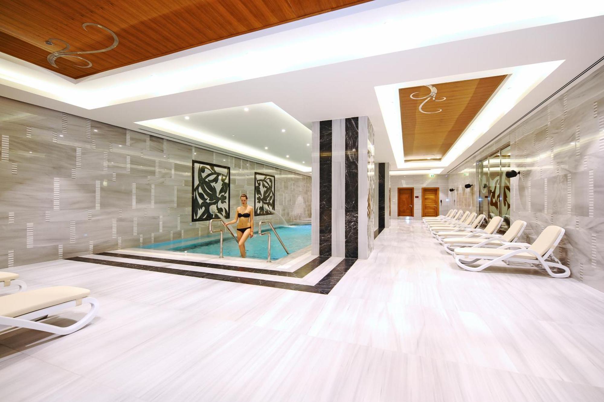 ホテル クラウン プラザ ブルサ コンベンション センター ＆ サーマル スパ エクステリア 写真 Spa at the hotel
